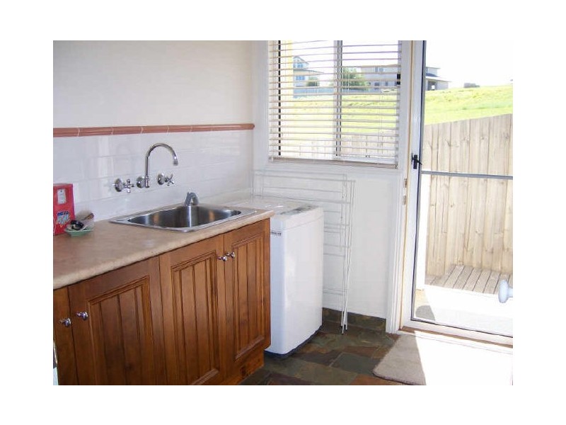 Lakes Entrance VIC 3909