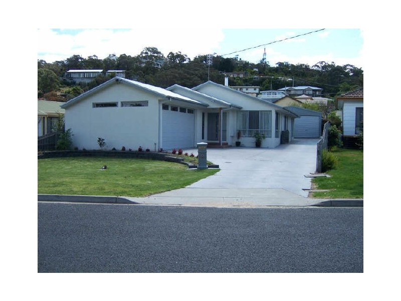 151 Golf Links Road, Lakes Entrance VIC 3909