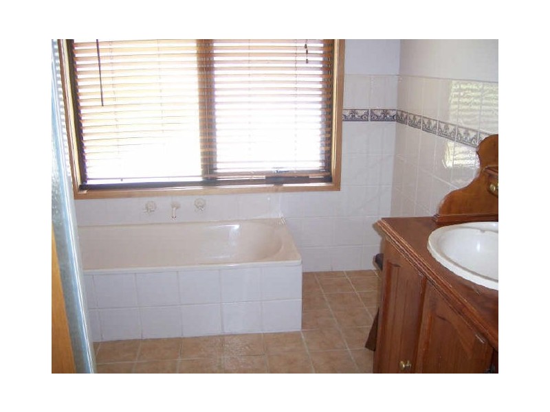 Lakes Entrance VIC 3909