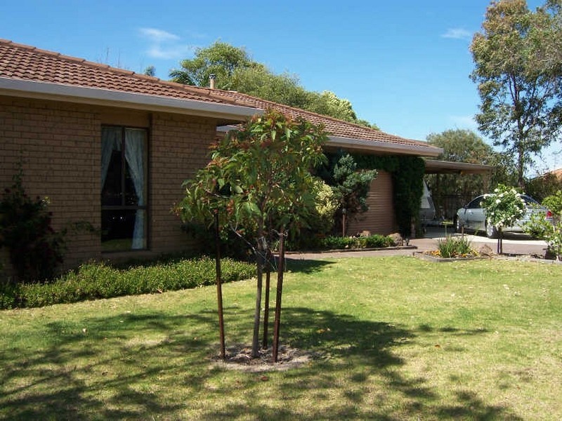 25 Wyrallah Street, Lakes Entrance VIC 3909