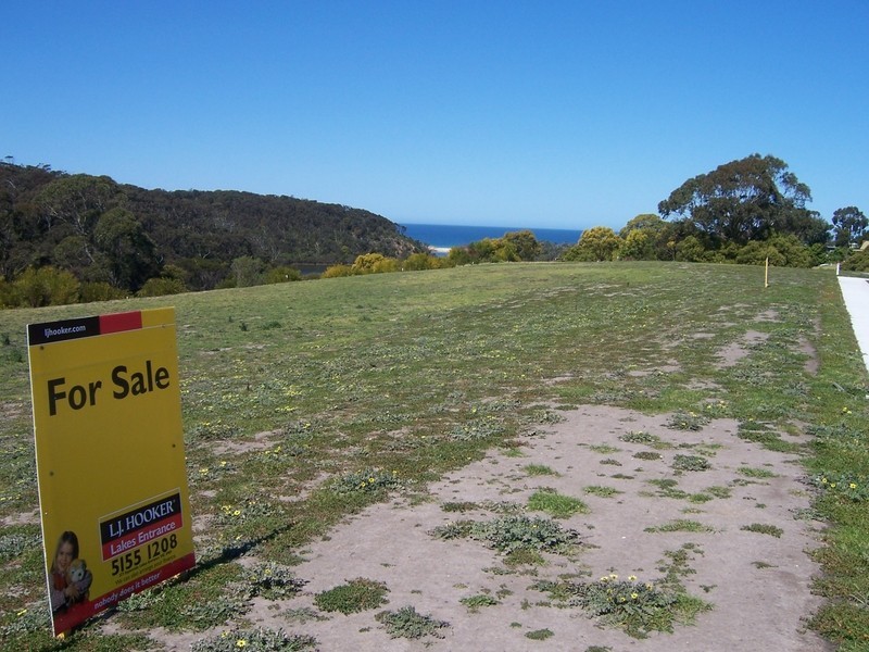 9/ Lake Bunga Court, Lakes Entrance VIC 3909