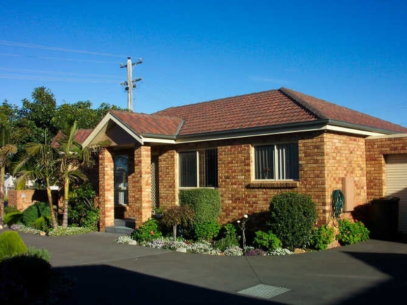 1/3 Orme Street, Lakes Entrance VIC 3909