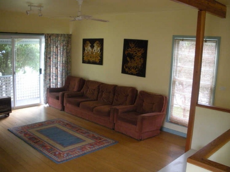 22 Cross Street, Lake Tyers Beach VIC 3909