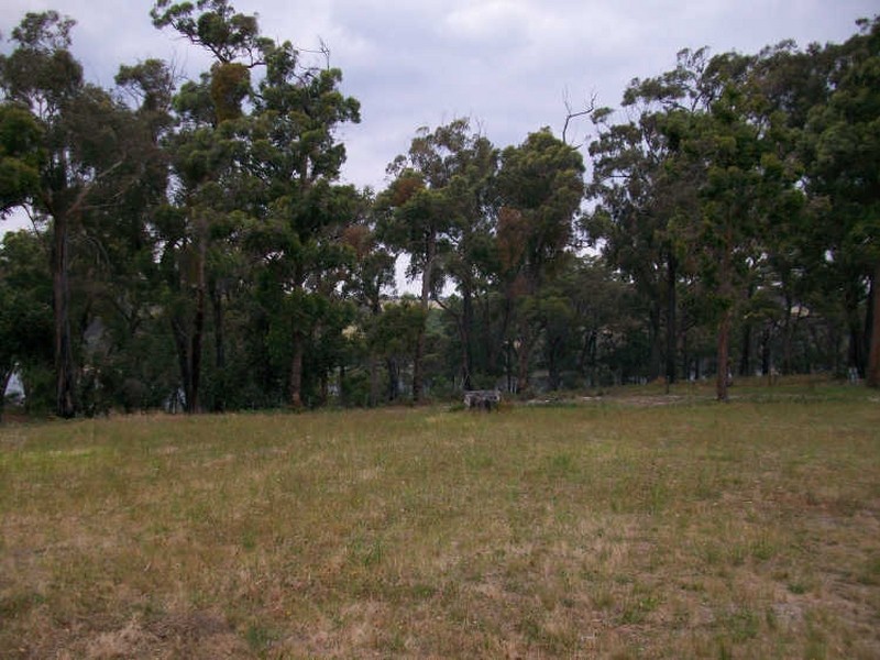 76 Millpoint Road, Lake Tyers Beach VIC 3909