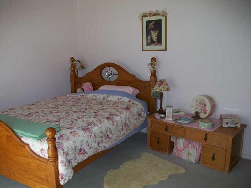 13 Bassett Road, Lakes Entrance VIC 3909