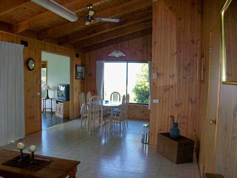 52 Lakeside Drive, Lake Tyers Beach VIC 3909