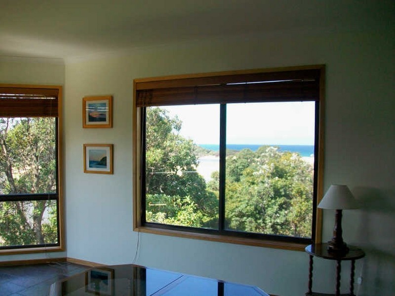 52 Lakeside Drive, Lake Tyers Beach VIC 3909