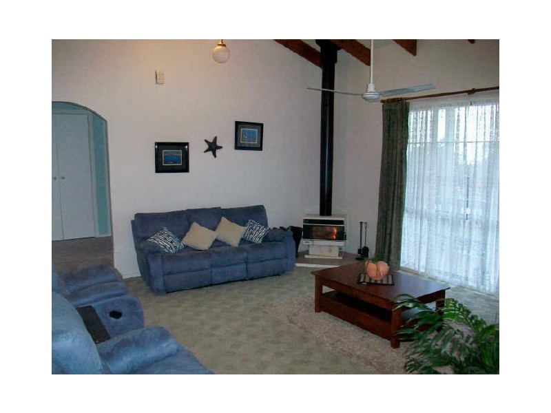 Lakes Entrance VIC 3909