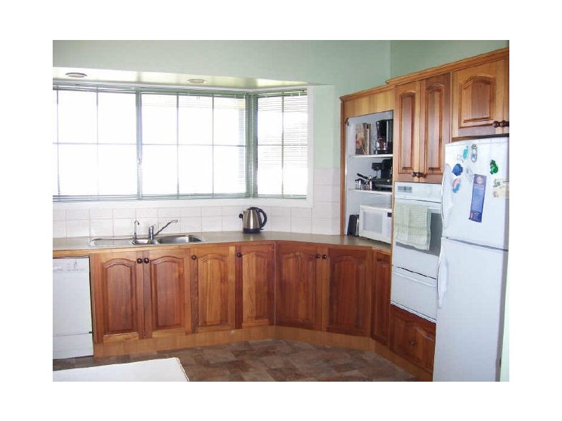 Lakes Entrance VIC 3909