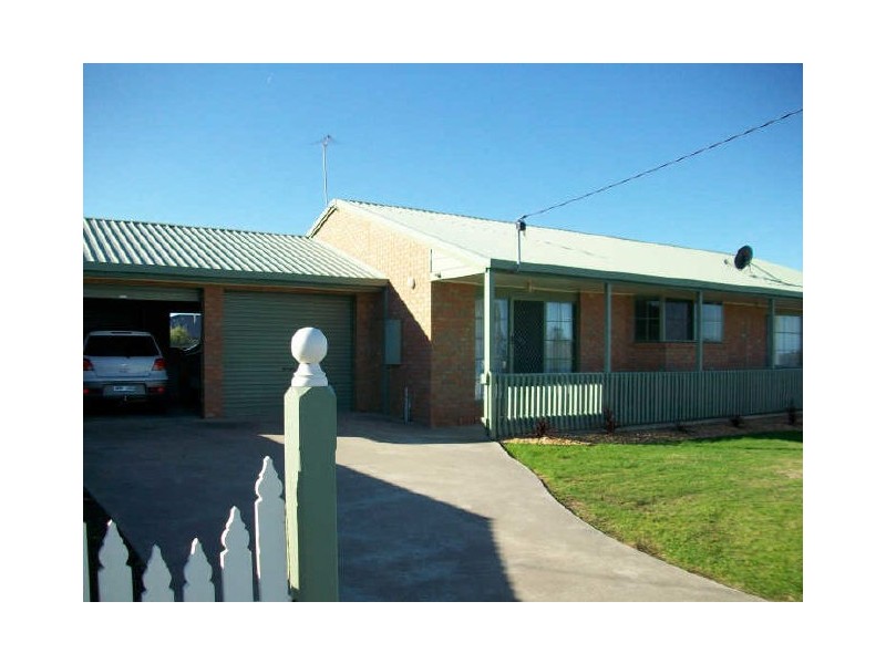 Lakes Entrance VIC 3909