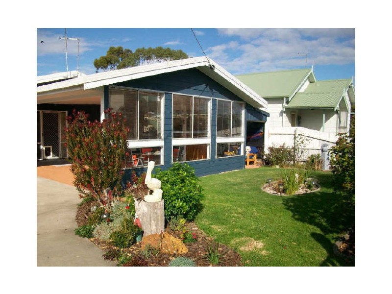 Lakes Entrance VIC 3909