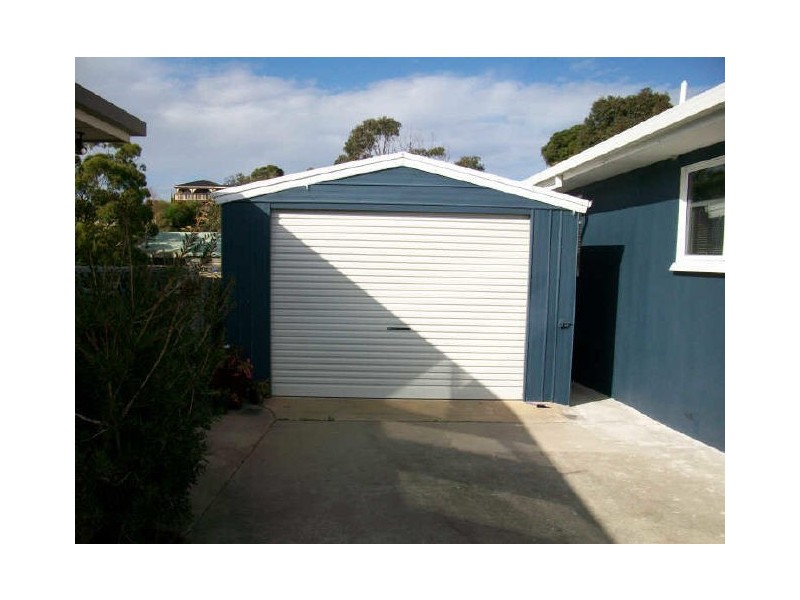 Lakes Entrance VIC 3909