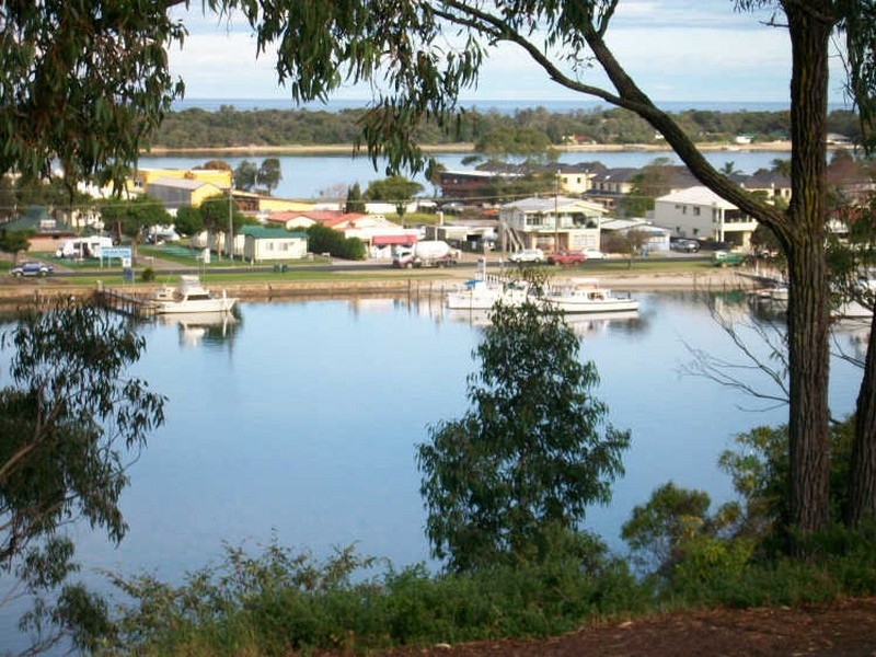 85 Seaview Parade, Kalimna VIC 3909