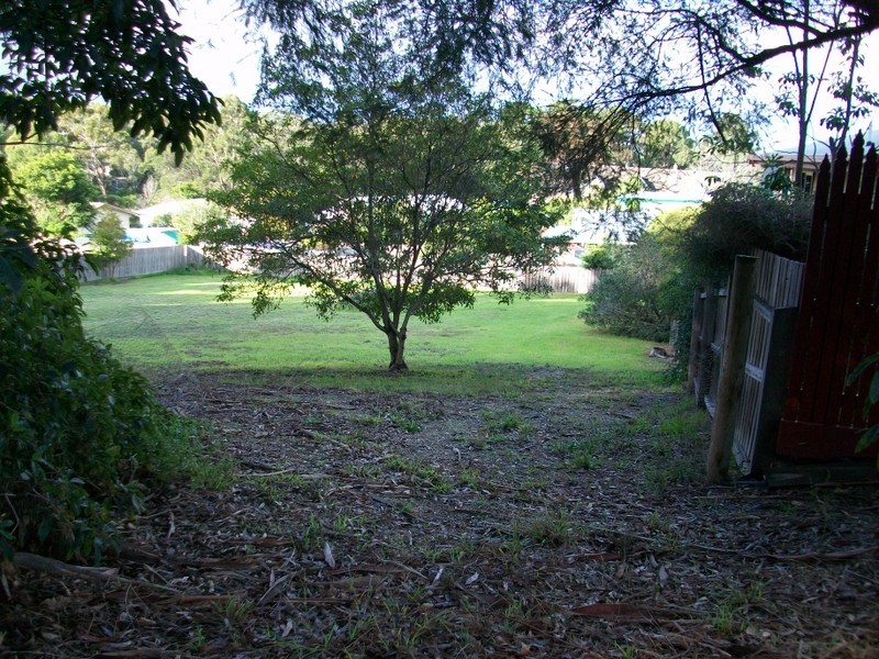 68 Ocean View Parade, Lakes Entrance VIC 3909