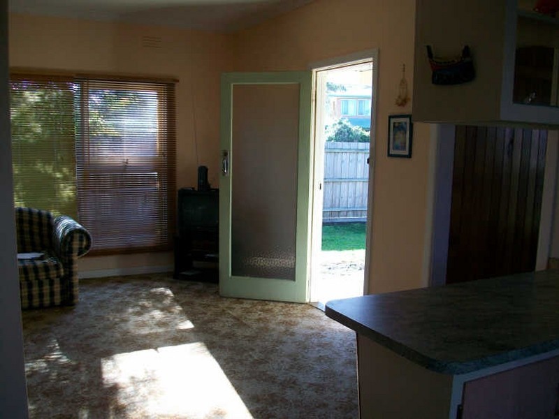 22 Fish St, Lakes Entrance VIC 3909