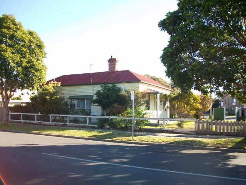 30 Church St, Lakes Entrance VIC 3909