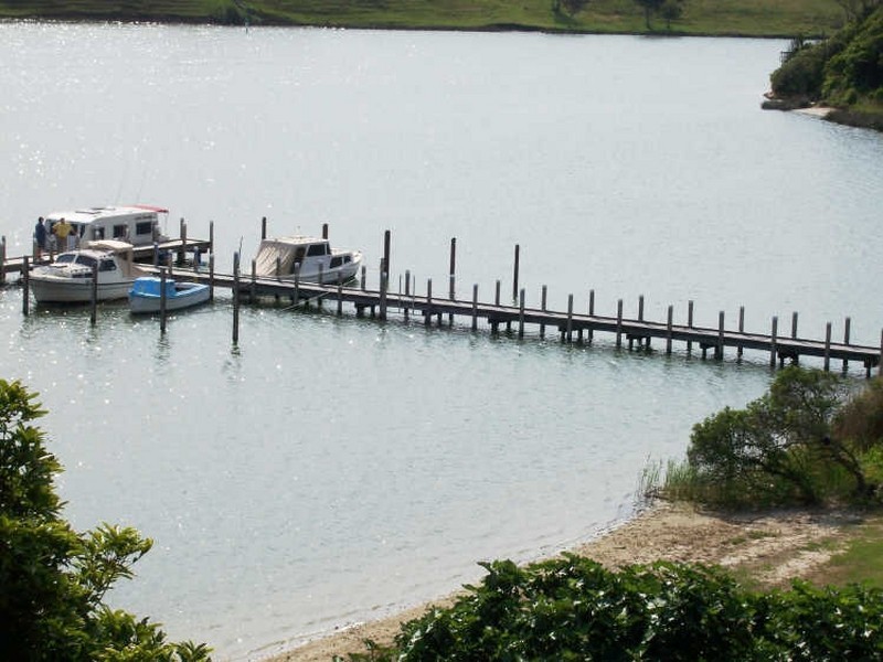 8 Ferndale Parade, Lakes Entrance VIC 3909
