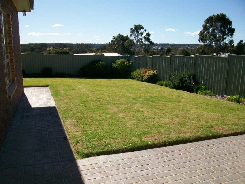 24 McCue Road, Kalimna VIC 3909