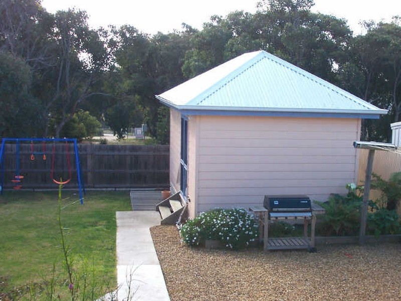 471 Lake Tyers Beach Road, Lake Tyers Beach VIC 3909