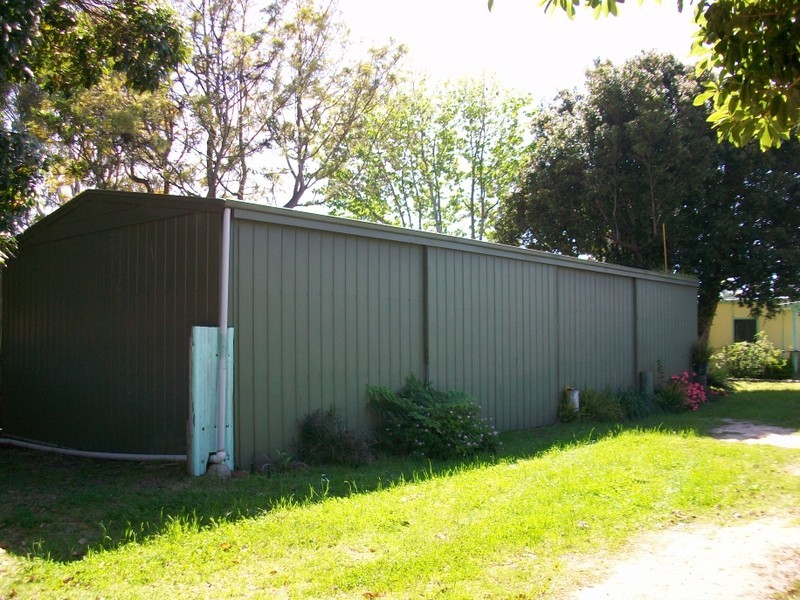 24A Heatherlea Grove, Lakes Entrance VIC 3909