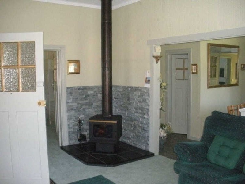 41 Princes Highway, Nowa Nowa VIC 3887