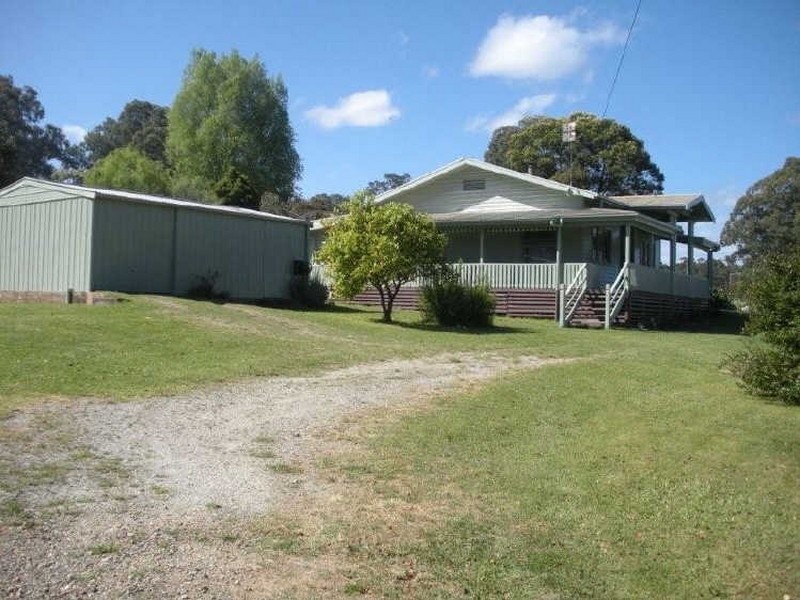 41 Princes Highway, Nowa Nowa VIC 3887