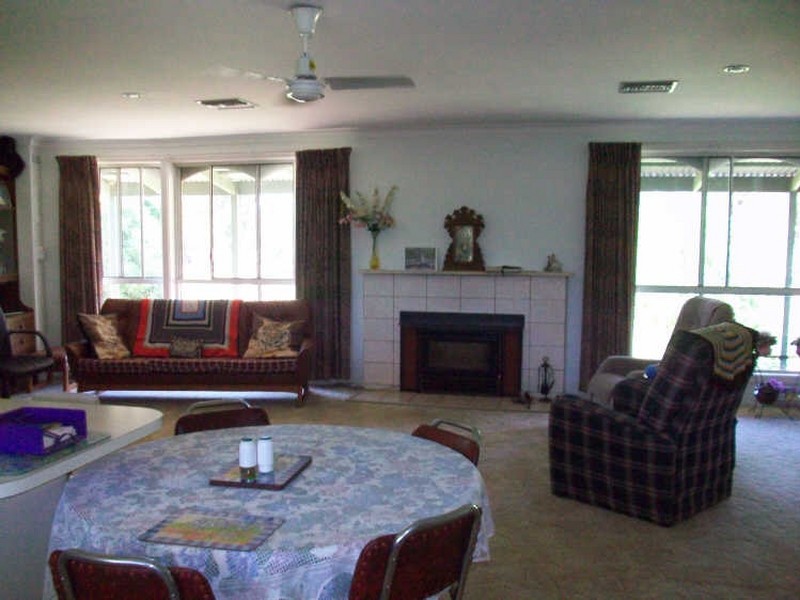 108 Hazeldene Crescent, Nicholson VIC 3882