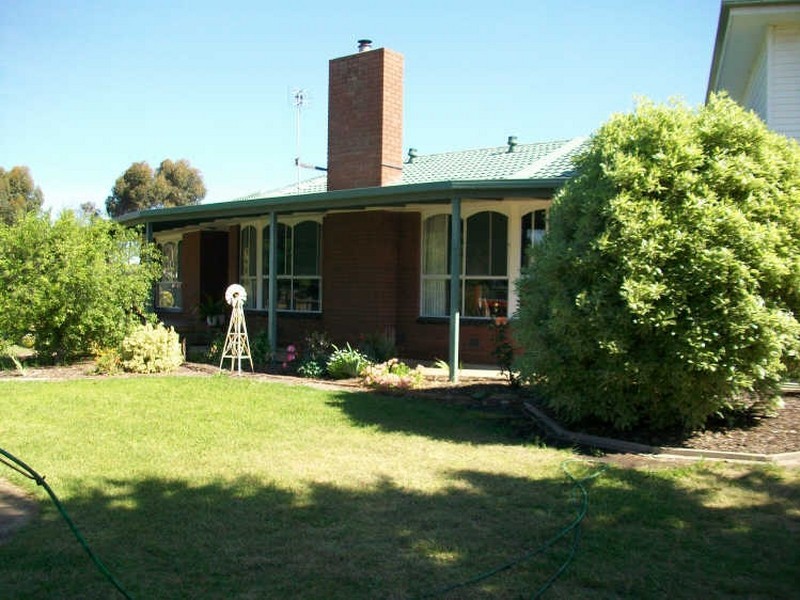 108 Hazeldene Crescent, Nicholson VIC 3882