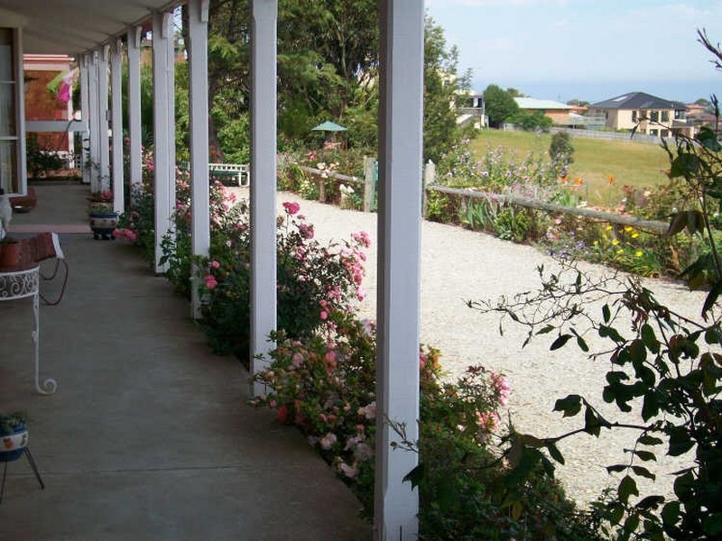 5 Bass Close, Lakes Entrance VIC 3909