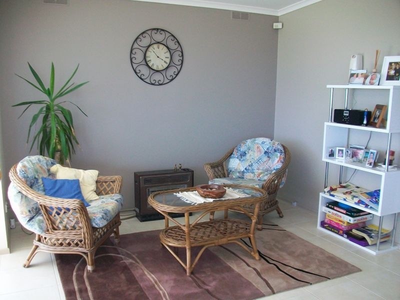 26 Abalone Avenue, Lakes Entrance VIC 3909