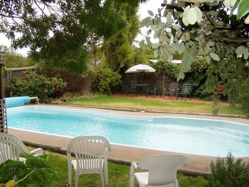 64 Robertsons Road, Kalimna VIC 3909