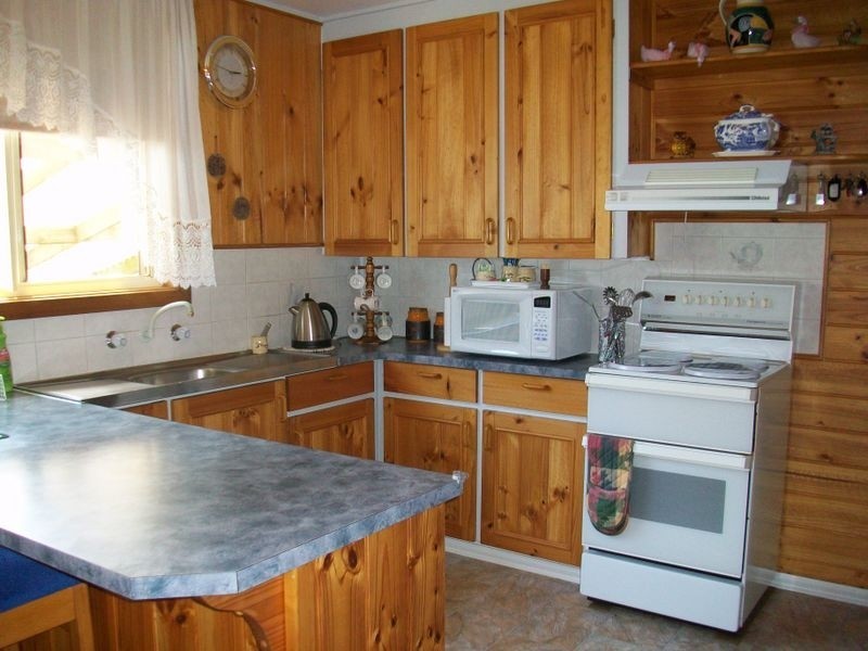 79 Capes Road, Lakes Entrance VIC 3909