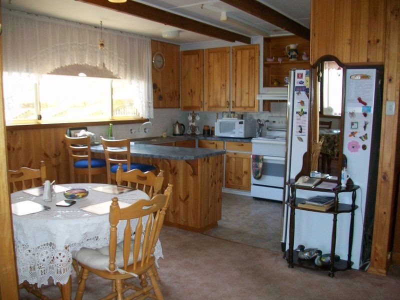 79 Capes Road, Lakes Entrance VIC 3909