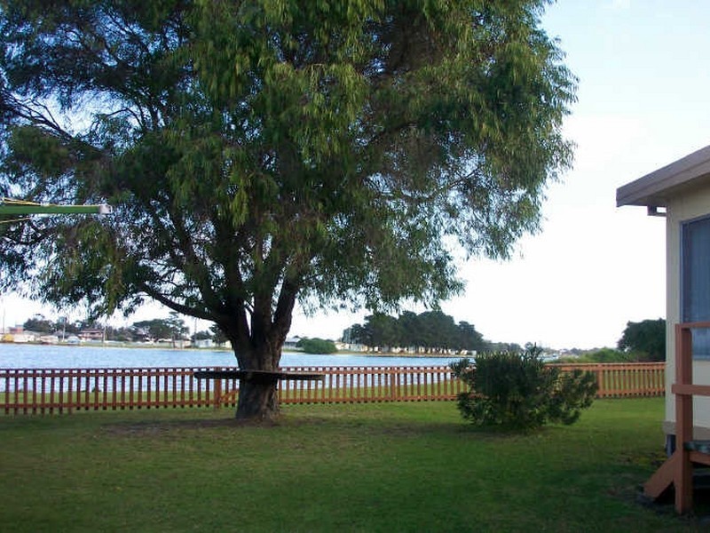 Lakes Entrance VIC 3909