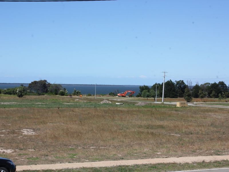 6 Elm Grove, Metung VIC 3904