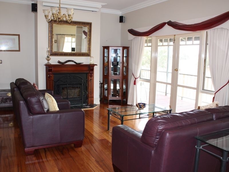 30 Kingscote Drive, Metung VIC 3904