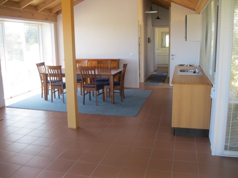 37 Swan Drive, Metung VIC 3904