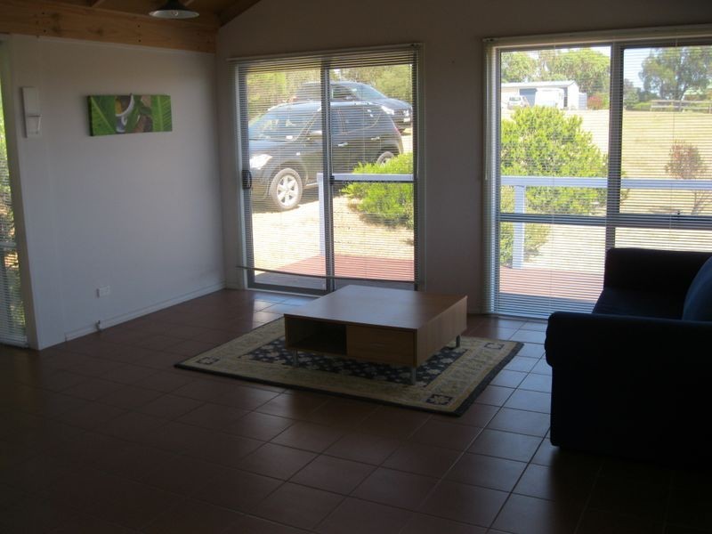 37 Swan Drive, Metung VIC 3904