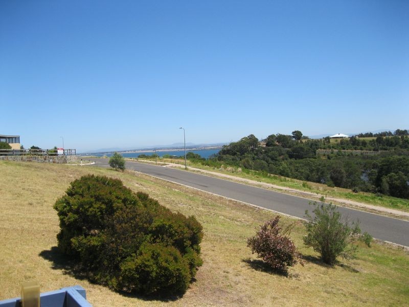 37 Swan Drive, Metung VIC 3904