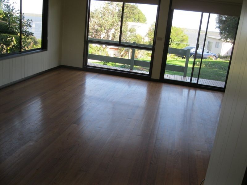 5 Lake Grove, Metung VIC 3904