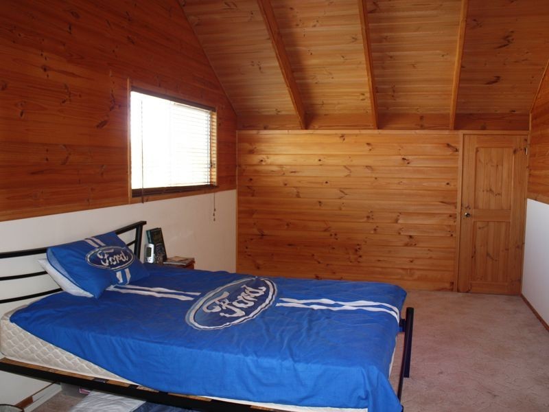 6 Elm Grove, Metung VIC 3904