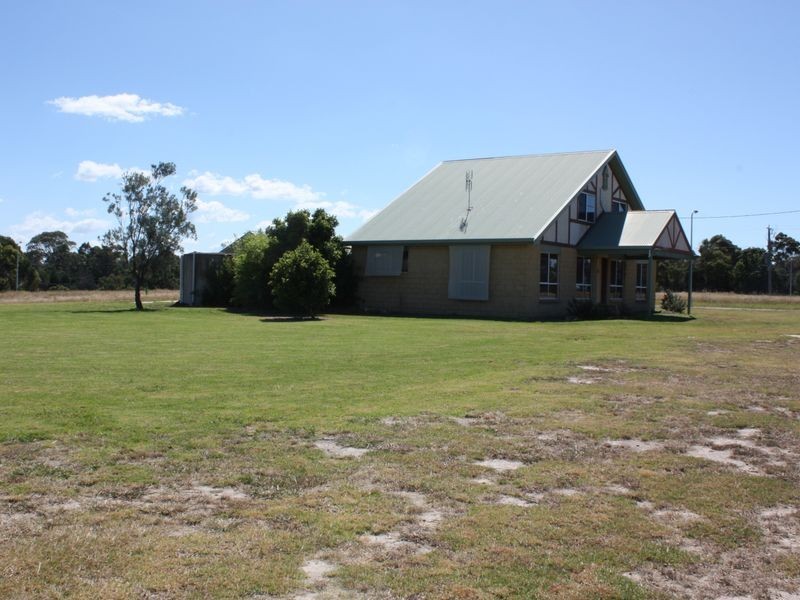 6 Elm Grove, Metung VIC 3904