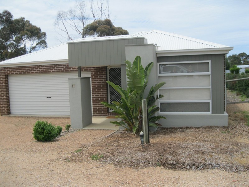 17 Peter Road, Metung VIC 3904