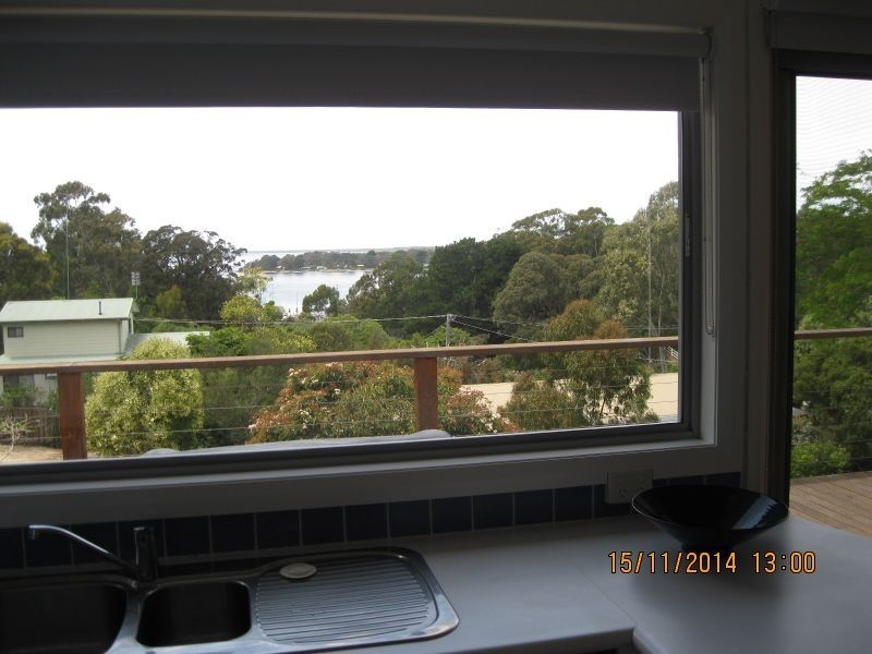 4 Wood Street, Metung VIC 3904