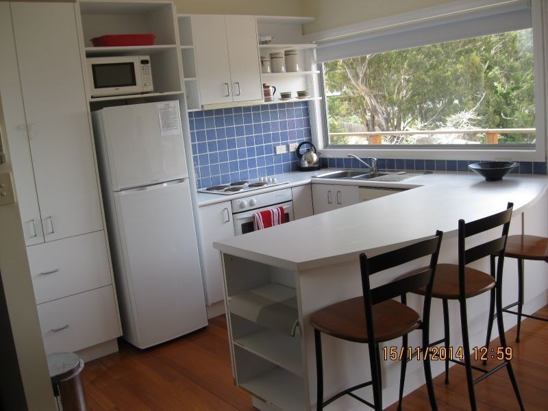 4 Wood Street, Metung VIC 3904