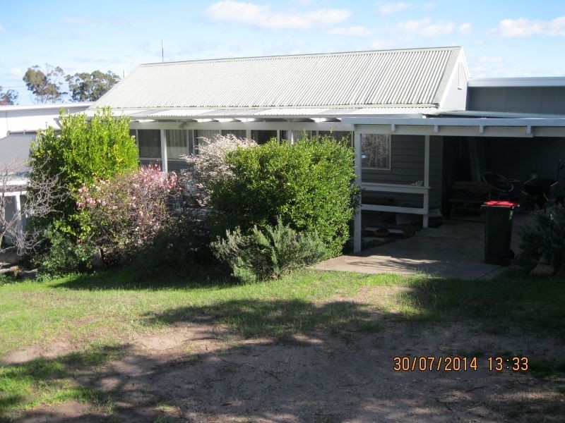 33 Stirling Road,, Metung VIC 3904