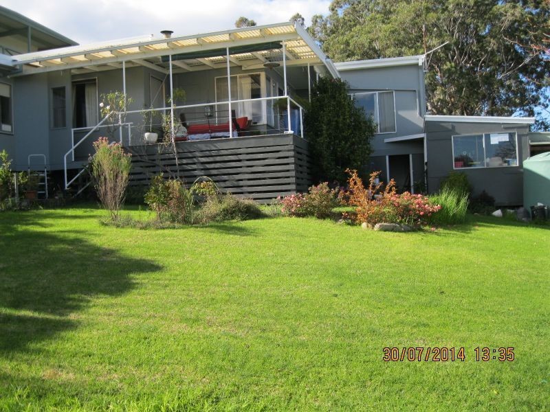 33 Stirling Road,, Metung VIC 3904