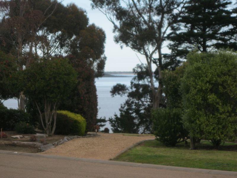 25 Leighton Bay Drive, Metung VIC 3904