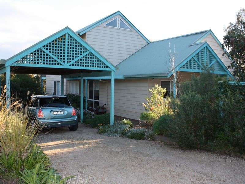 13 Kingscote Drive, Metung VIC 3904