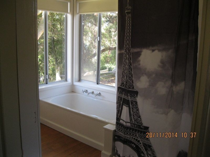 32 Mairburn Road, Metung VIC 3904